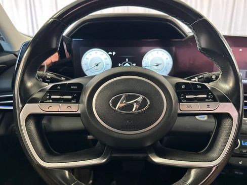 Used 2021 Hyundai Elantra Limited FWD image 25