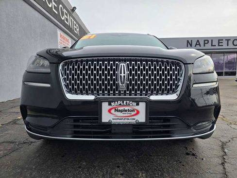 Used 2021 Lincoln Corsair AWD w/ Premium Package image 7