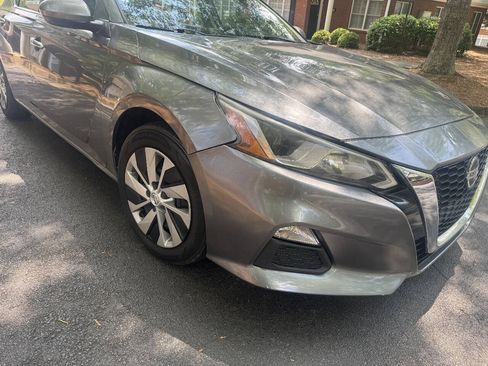 Used 2020 Nissan Altima 2.5 S FWD image 8