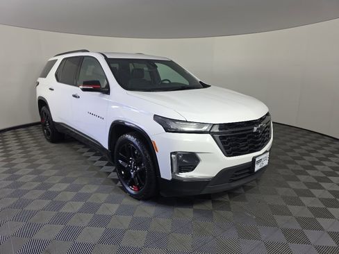 Used 2022 Chevrolet Traverse Premier w/ Redline Edition AWD/4WD image 7