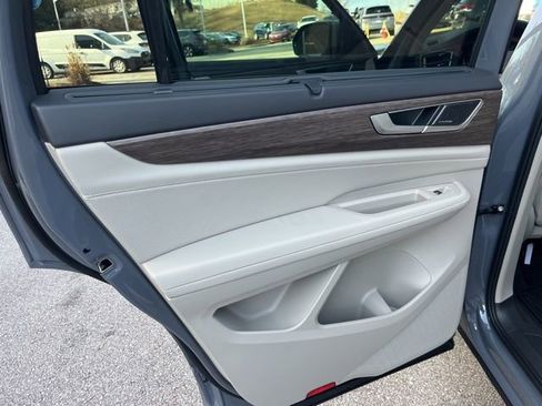 New 2026 Volkswagen Atlas SEL Premium R-Line image 12