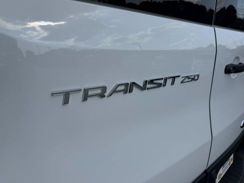 Used 2025 Ford Transit 250 Low Roof w/ Exterior Upgrade Package RWD image 28