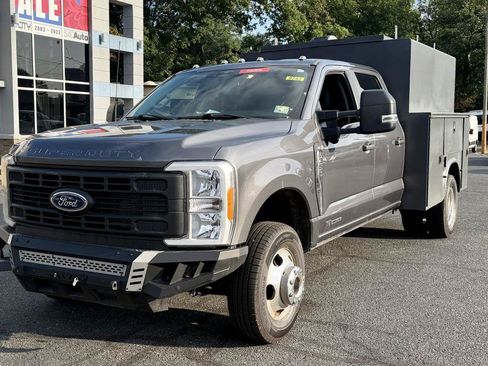 Used 2023 Ford F350 XL w/ 360-Degree Camera Package AWD/4WD image 2