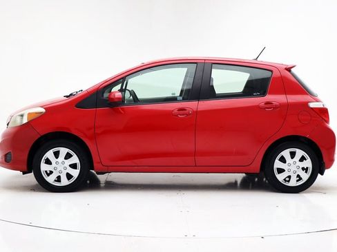 Used 2012 Toyota Yaris L image 5