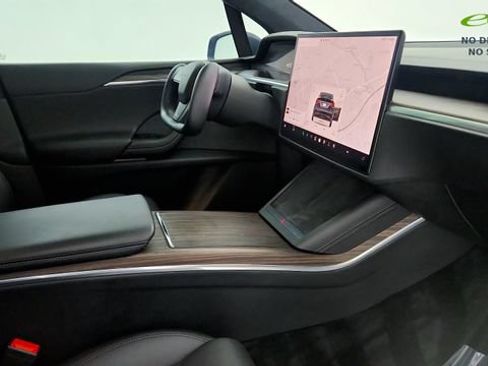 Used 2022 Tesla Model X AWD/4WD image 31