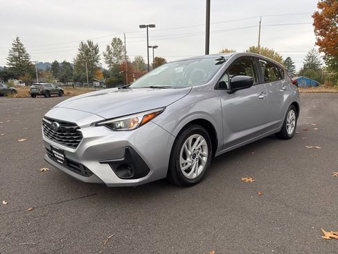 Certified 2025 Subaru Impreza 2.0i image 3