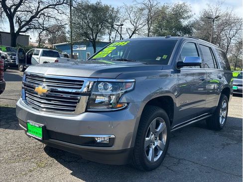Used 2019 Chevrolet Tahoe Premier w/ Premier Plus Edition image 3