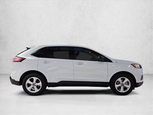 Used 2020 Ford Edge SE FWD image 4