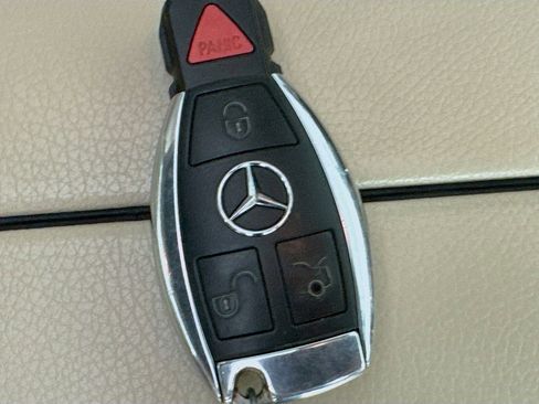Used 2014 Mercedes-Benz E 350 4MATIC Coupe image 37