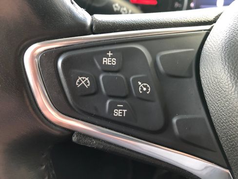 Used 2019 Chevrolet Equinox LT FWD image 35