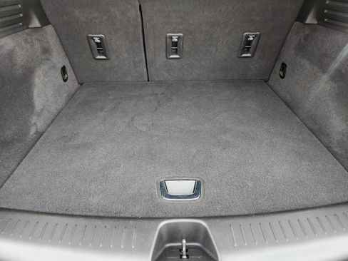 Certified 2023 Cadillac XT4 Luxury w/ Cold Weather Package image 31