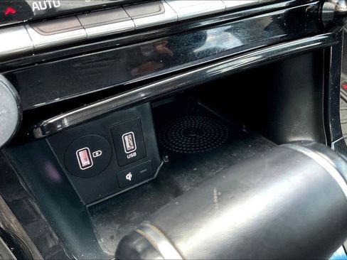 Used 2020 Kia Cadenza Technology FWD image 25