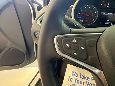 Used 2022 Chevrolet Malibu RS FWD image 24