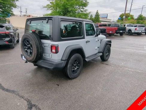 Used 2023 Jeep Wrangler Sport AWD/4WD image 8