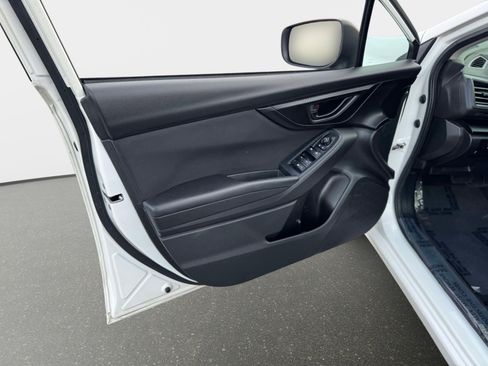 Used 2023 Subaru Impreza Premium image 16