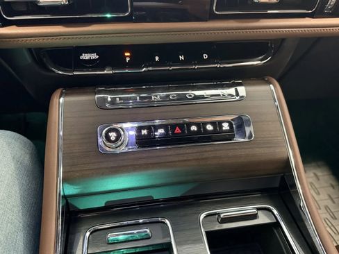 Used 2025 Lincoln Aviator Reserve w/ Equipment Group 201A AWD/4WD image 40