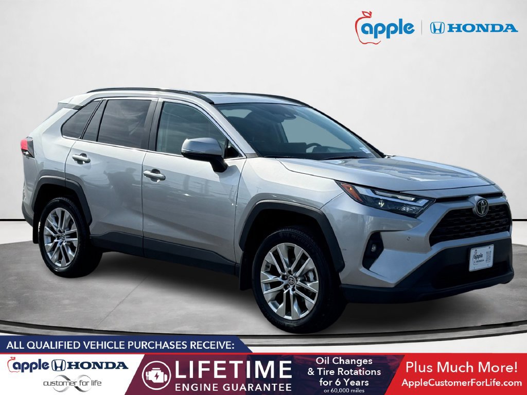 Used 2025 Toyota RAV4 XLE Premium w/ Weather Package AWD/4WD image 1