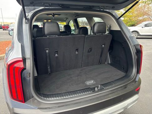 Used 2021 Kia Telluride LX image 17