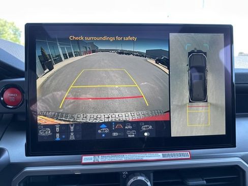 New 2026 Toyota 4Runner TRD Off-Road Premium AWD/4WD image 16