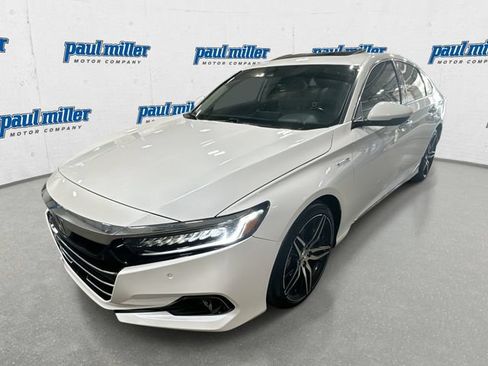 Used 2022 Honda Accord Touring image 1