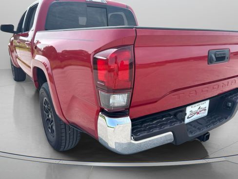Used 2021 Toyota Tacoma SR5 RWD image 9