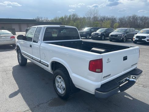 Used 2003 Chevrolet S10 Pickup LS w/ Convenience Package image 8