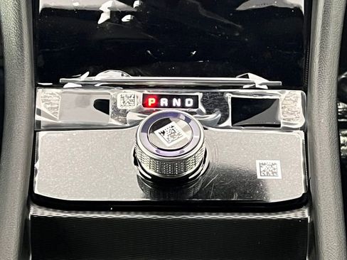 New 2025 Jeep Grand Cherokee Laredo image 13