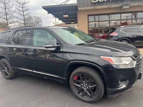Used 2020 Chevrolet Traverse Premier w/ Redline Edition image 3