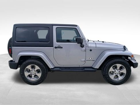 Used 2018 Jeep Wrangler Sahara w/ Connectivity Group image 6