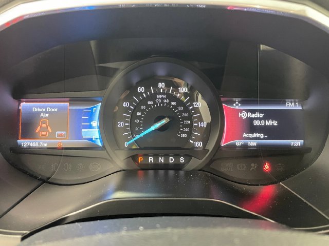 Used 2016 Ford Edge Titanium w/ Technology Package AWD/4WD image 5