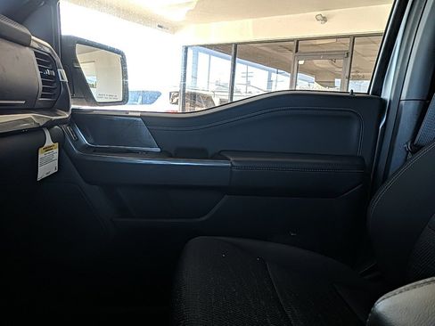 Certified 2022 Ford F150 XLT w/ Equipment Group 302A High image 19