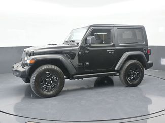 Used 2025 Jeep Wrangler Sport video 2