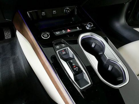 New 2026 Audi A6 Premium Plus image 17