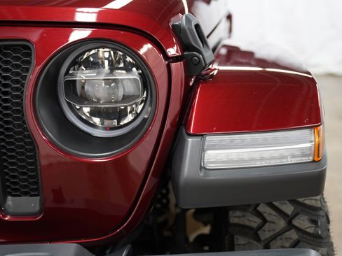 Used 2022 Jeep Wrangler Unlimited Sahara w/ LED Lighting Group image 13