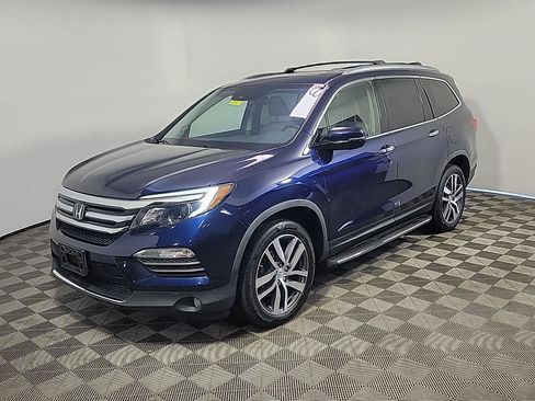 Used 2017 Honda Pilot Touring image 12