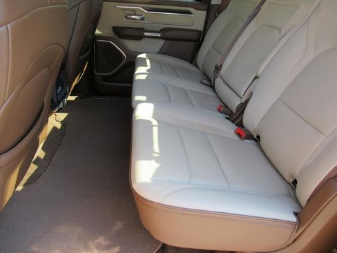 Used 2022 RAM 1500 Laramie image 29