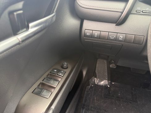 Certified 2022 Toyota Camry LE w/ Carpet Mat Package (TMS) FWD image 22
