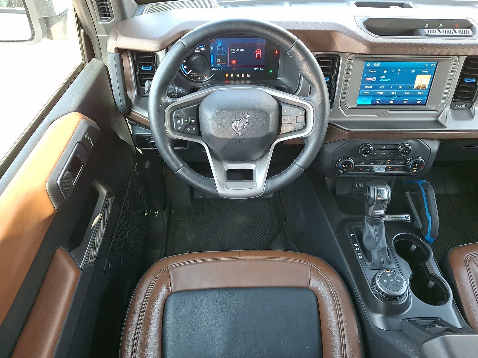 Used 2023 Ford Bronco Outer Banks AWD/4WD image 13