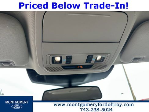 Used 2023 Ford Explorer XLT w/ Equipment Group 202A image 32
