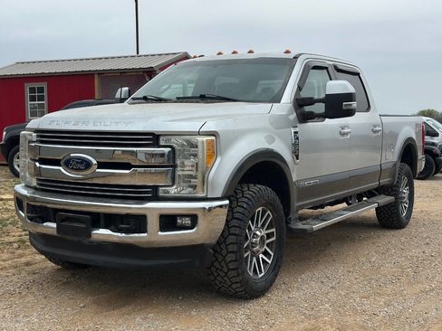 Used 2017 Ford F350 Lariat w/ Lariat Value Package image 1