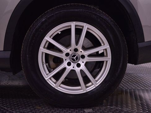 Used 2023 Mercedes-Benz GLC 300 4MATIC image 14