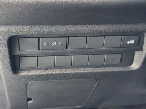 Used 2024 Mitsubishi Outlander SE AWD/4WD image 17
