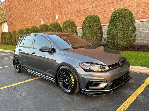 Used 2019 Volkswagen Golf R 4-Door image 42