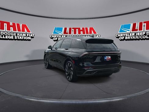 Used 2024 Lincoln Nautilus Black Label w/ Jet Appearance Package (87T) AWD/4WD image 6