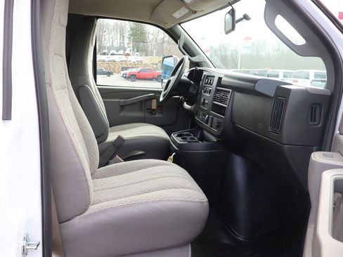 New 2026 Chevrolet Express 3500 Work Van w/ Power Convenience Package image 21