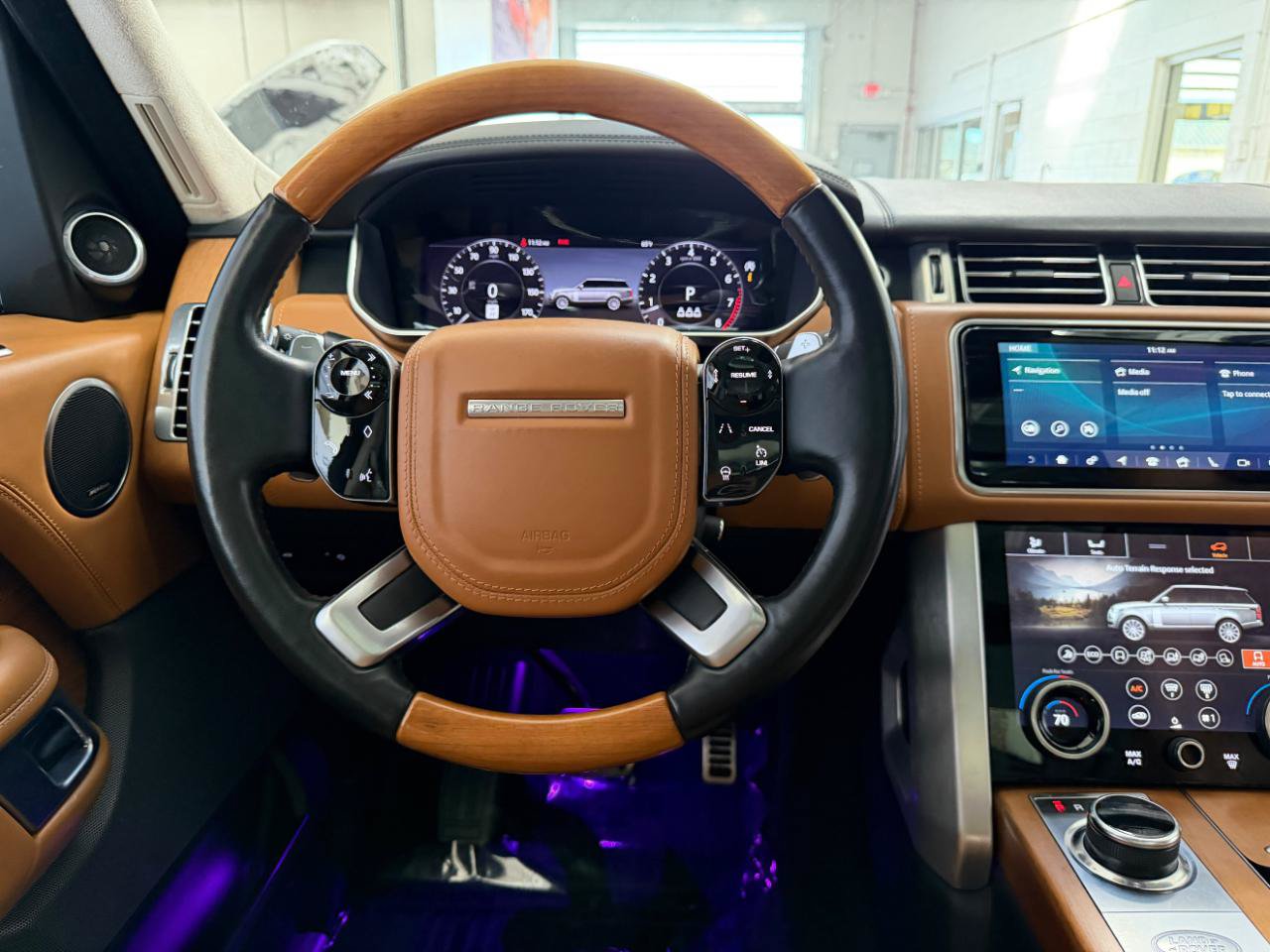 Used 2020 Land Rover Range Rover Long Wheelbase Autobiography AWD/4WD image 29