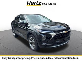 Used 2025 Chevrolet Trax LT w/ LT Convenience Package FWD video 1