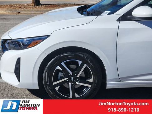 Used 2024 Nissan Sentra SV image 8
