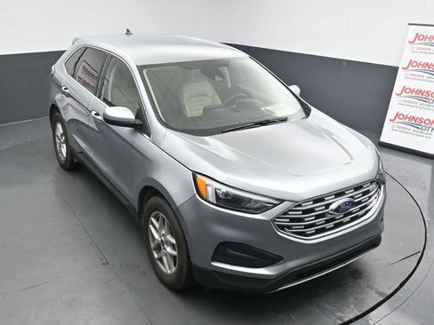 Used 2024 Ford Edge SEL image 10