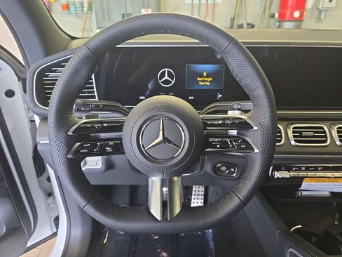 New 2026 Mercedes-Benz GLS 450 4MATIC image 19